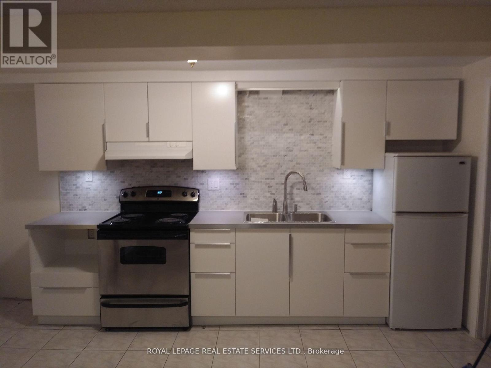 5 Northcliffe Boulevard, Toronto (Corso Italia-Davenport), Ontario  M6H 3G9 - Photo 7 - W12193929