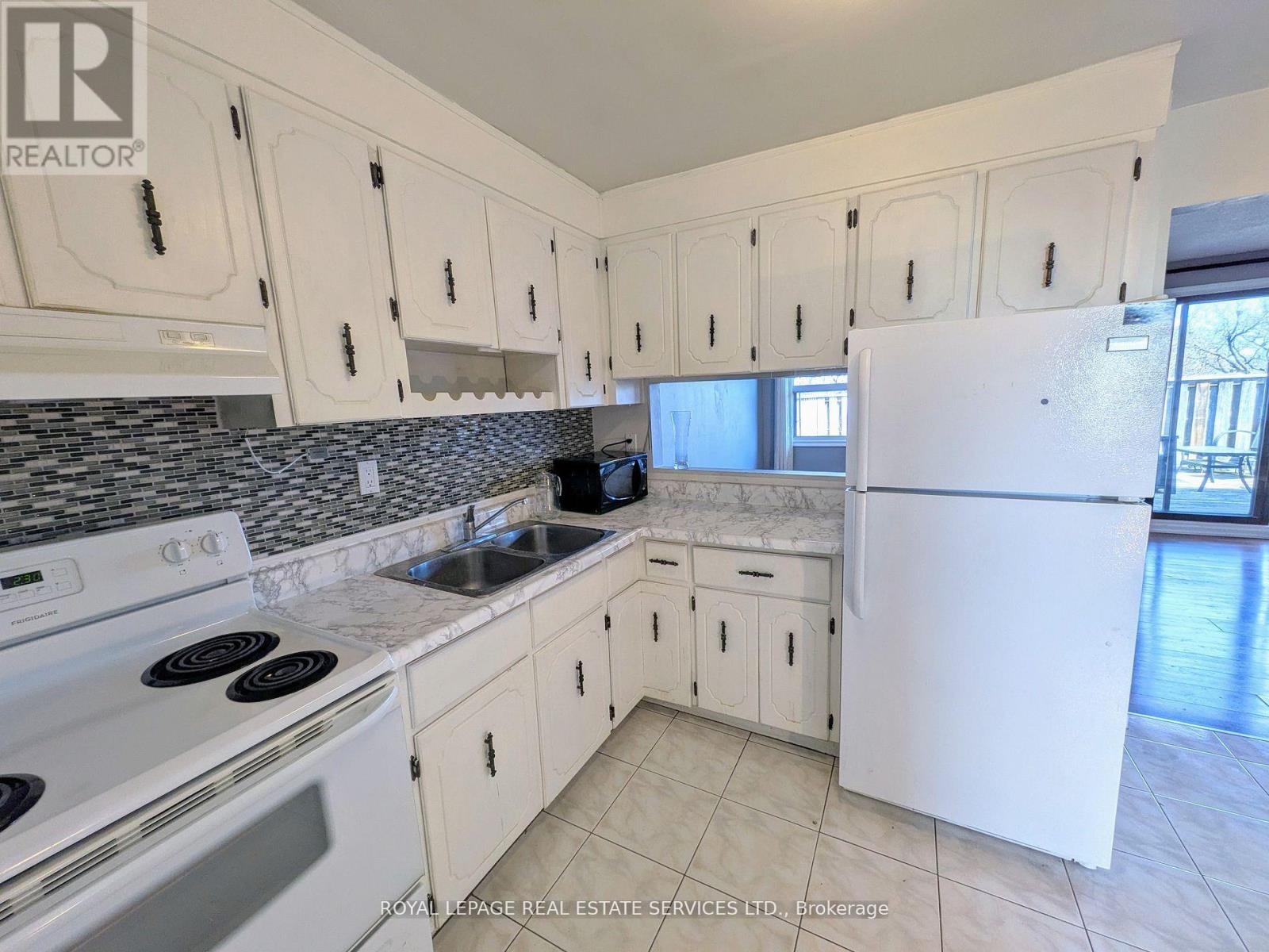 5 Northcliffe Boulevard, Toronto (Corso Italia-Davenport), Ontario  M6H 3G9 - Photo 10 - W12193935