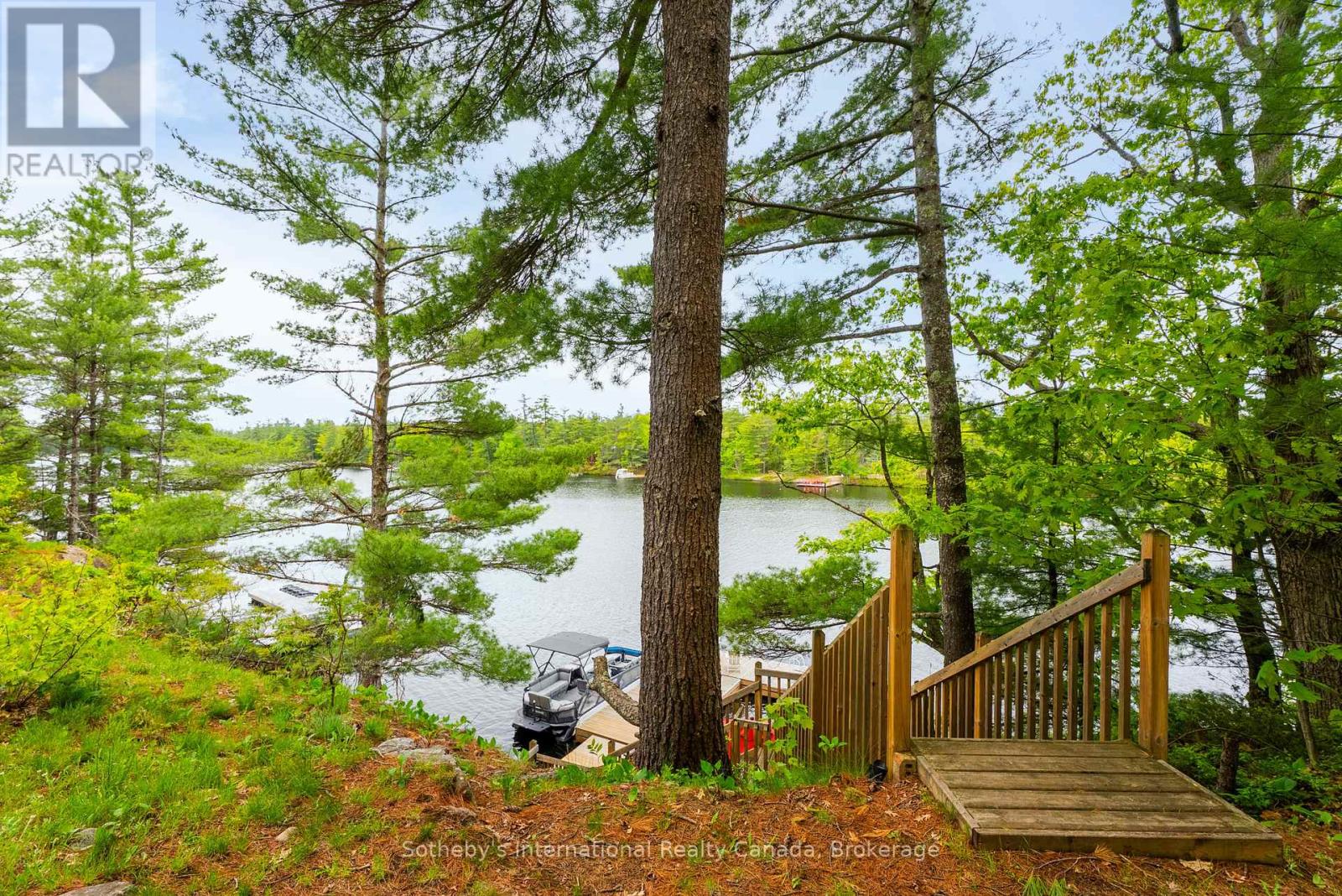 5760 Kahshe Lake, Gravenhurst, Ontario  P0E 1G0 - Photo 36 - X12193979