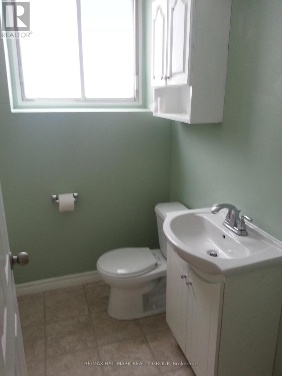1390 Mayview Avenue, Ottawa, Ontario  K1Z 8H7 - Photo 12 - X12193953