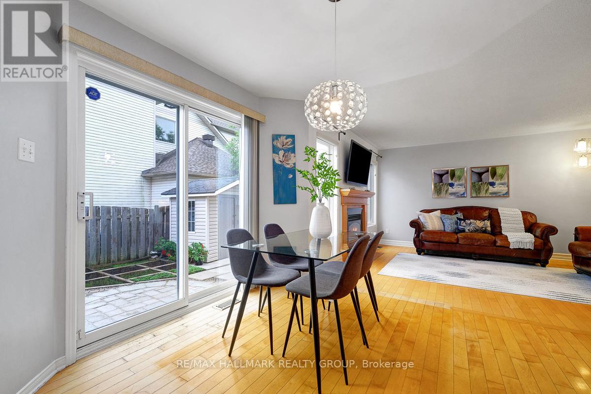 6 Stonepointe Avenue, Ottawa, Ontario  K2G 6G3 - Photo 15 - X12193954