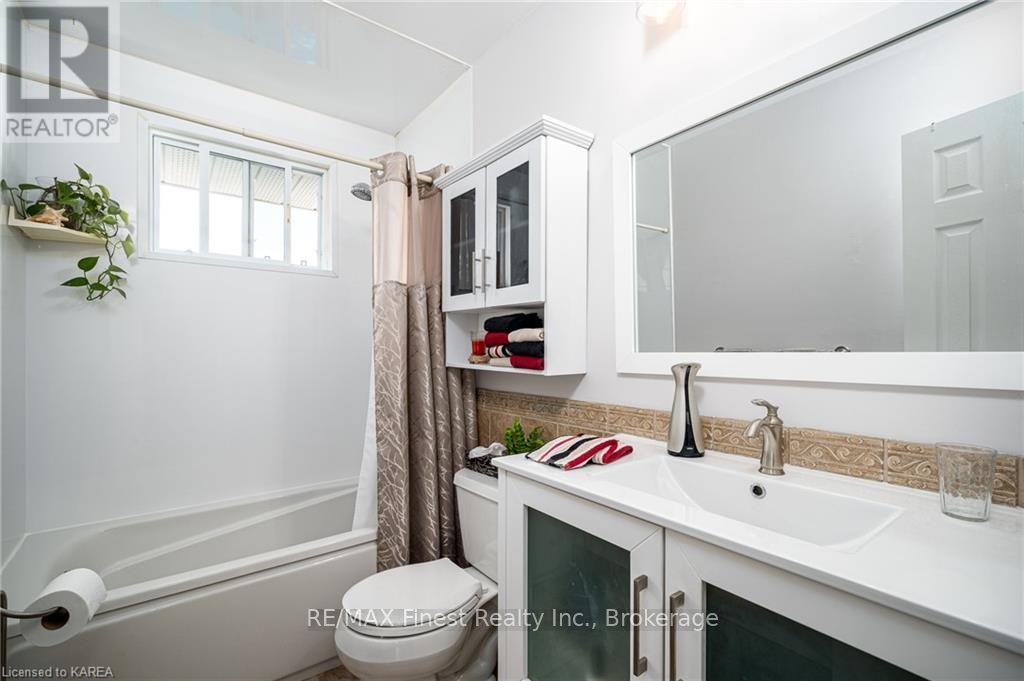 981 Hudson Drive, Kingston (South Of Taylor-Kidd Blvd), Ontario  K7M 5K5 - Photo 10 - X9514576