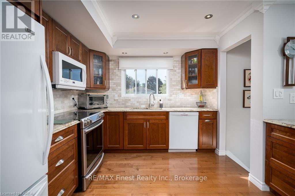 981 Hudson Drive, Kingston (South Of Taylor-Kidd Blvd), Ontario  K7M 5K5 - Photo 8 - X9514576