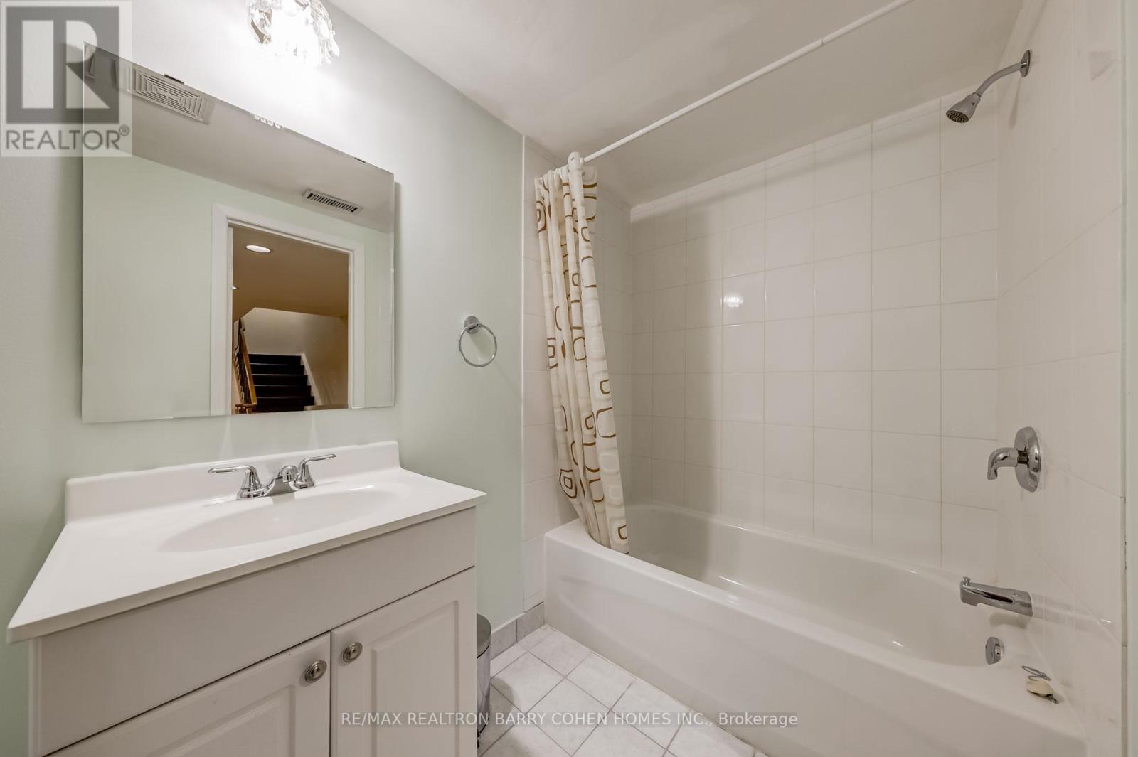 68 Abbeywood Trail, Toronto, Ontario  M3B 3B5 - Photo 24 - C12193963