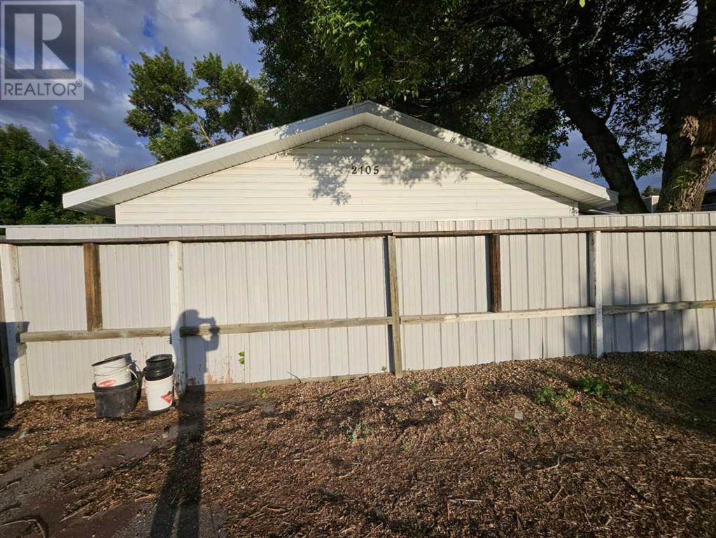 2105 13 Street N, Lethbridge, Alberta  t1h 2v4 - Photo 28 - A2226446