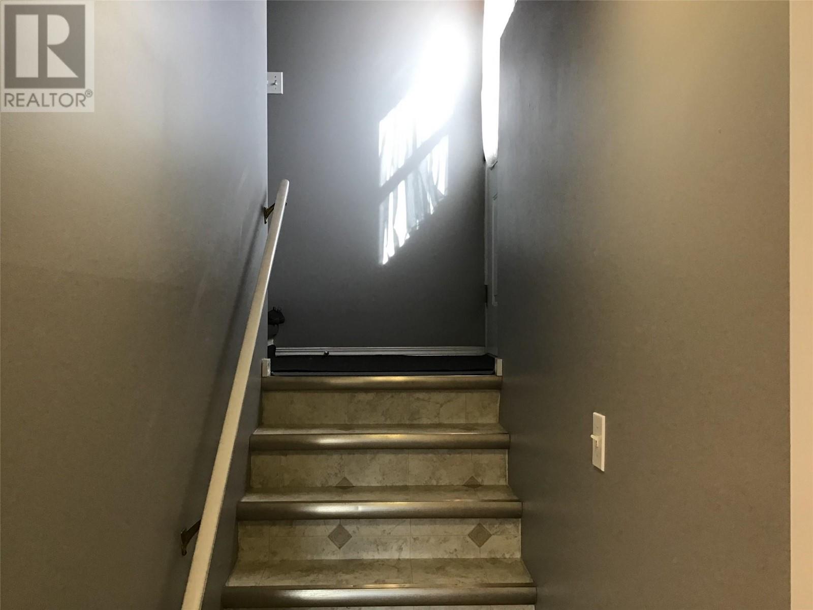 1012 Laroque Street, Kamloops, British Columbia  V2B 5L5 - Photo 42 - 10342057