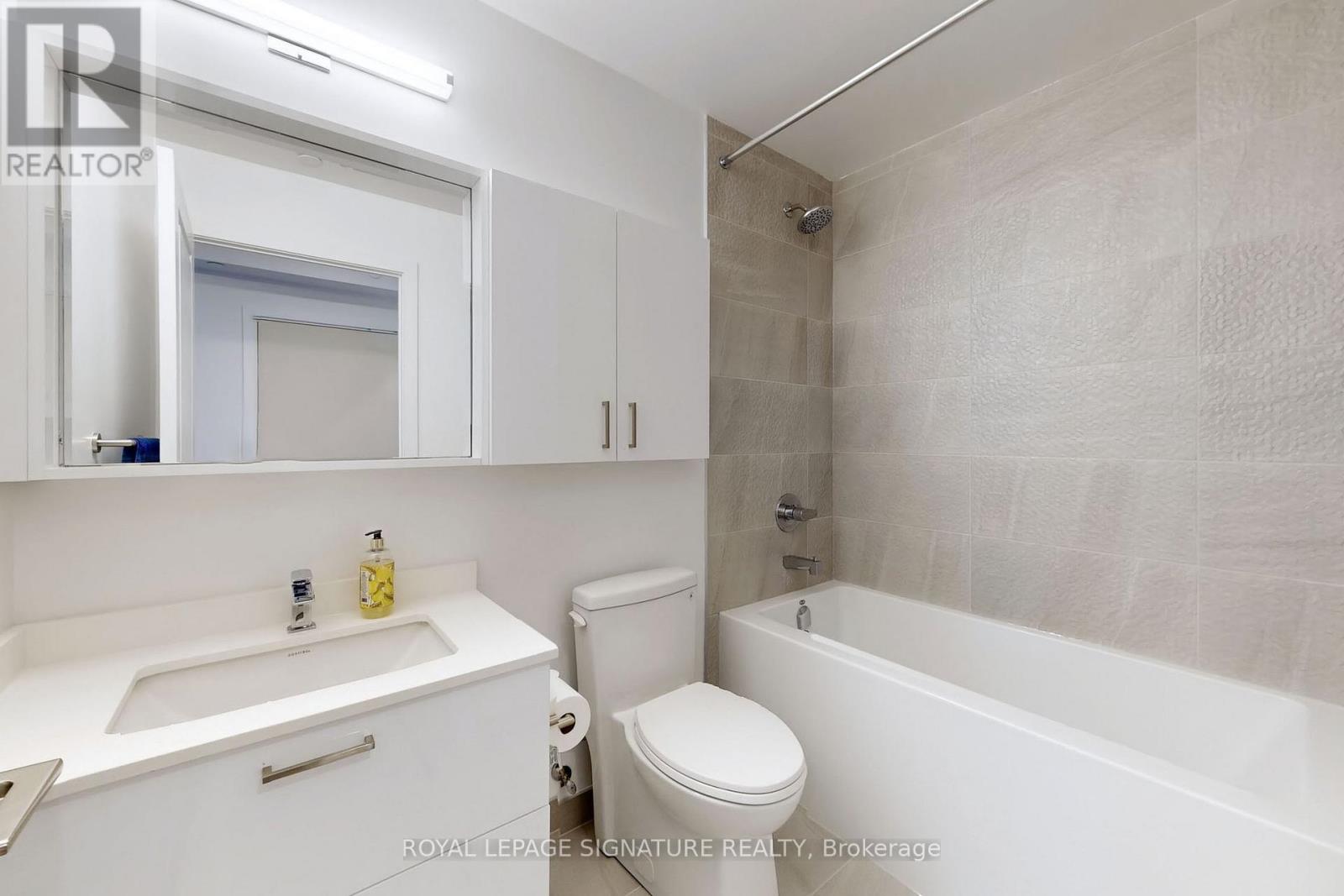 911 - 30 Upper Mall Way, Vaughan, Ontario  L4J 0L7 - Photo 14 - N12193971
