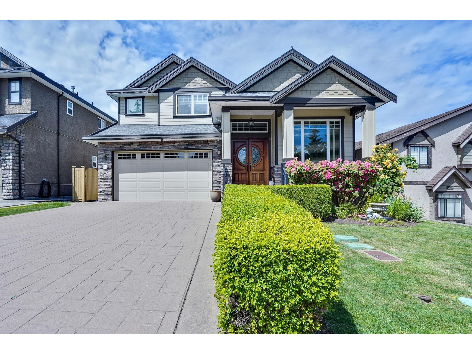 Property at 14759 60A AVENUE image 2