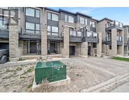 24 SPRY LANE, Barrie, Ontario