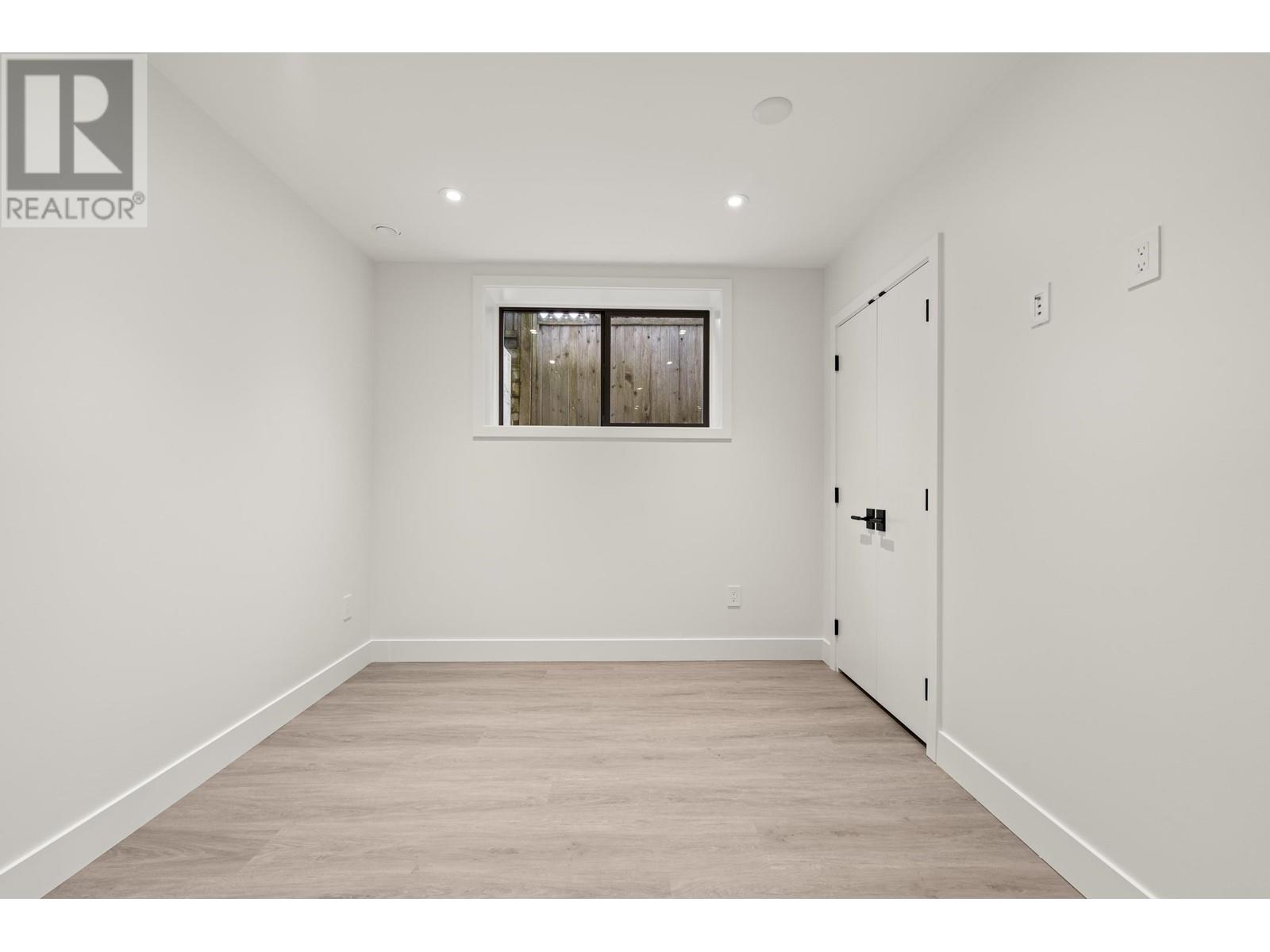 4830 Bessborough Drive, Burnaby, British Columbia  V5C 1L1 - Photo 31 - R3010723
