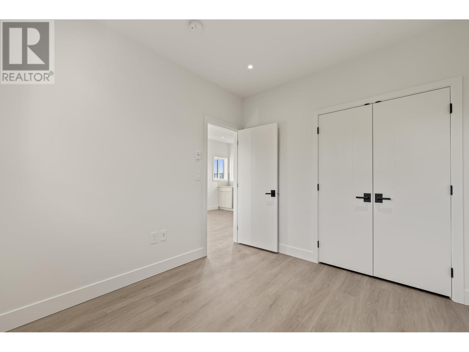 4830 Bessborough Drive, Burnaby, British Columbia  V5C 1L1 - Photo 38 - R3010723