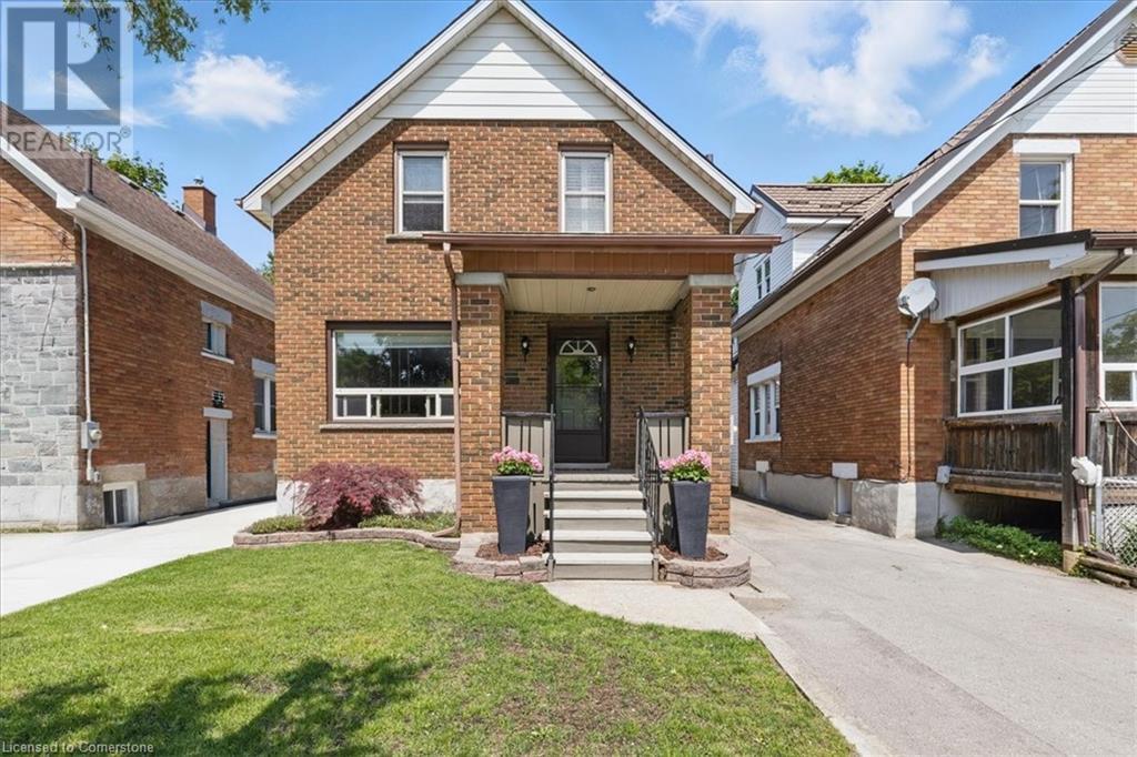 Property at 6 HERLAN Avenue image 2
