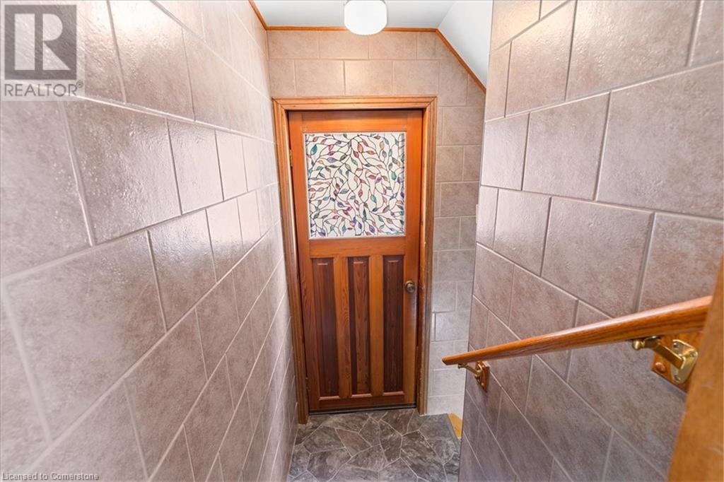 6 Herlan Avenue, Kitchener, Ontario  N2G 4K3 - Photo 24 - 40737051