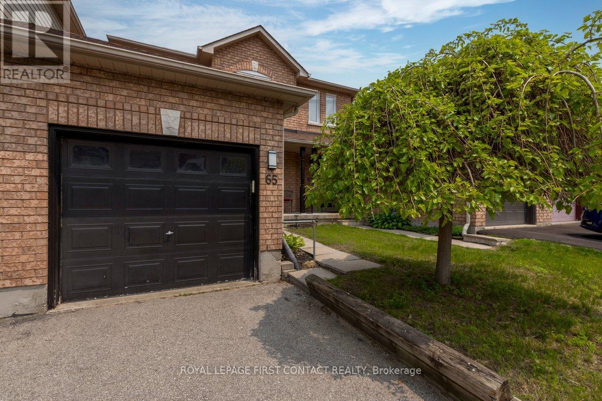 65 Hawthorne Crescent, Barrie, Ontario  L4N 9Y8 - Photo 2 - S12062375