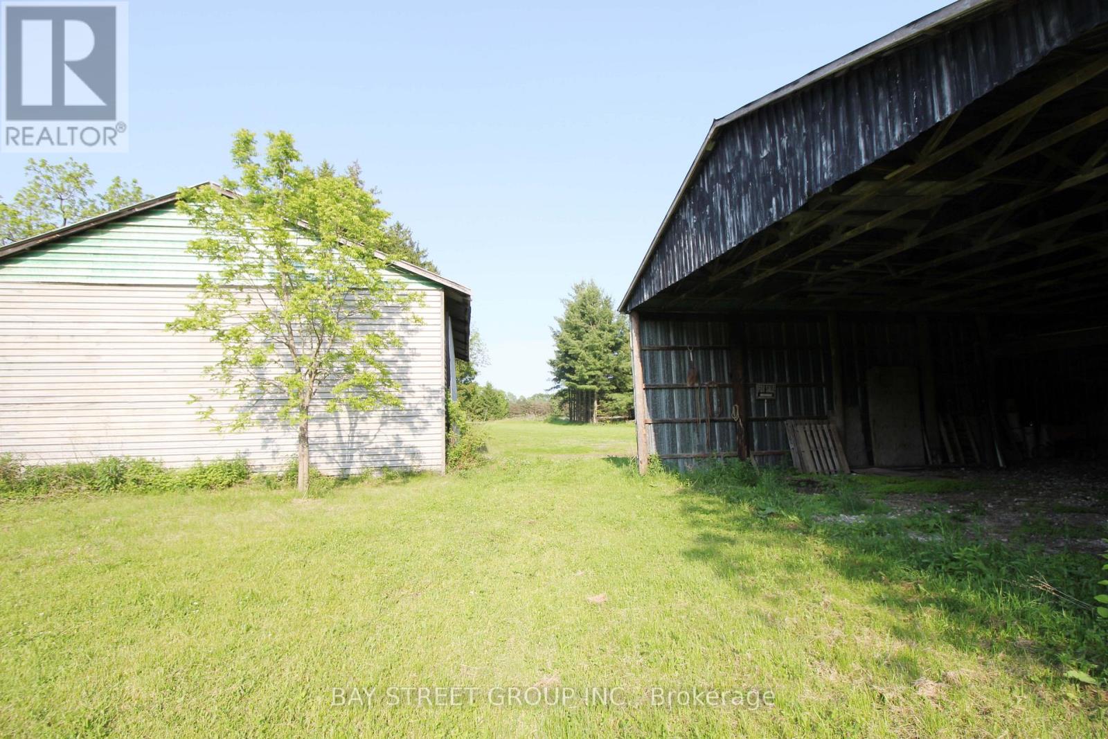 2757 Barron Road, Thorold, Ontario  L0S 1E6 - Photo 17 - X12193964
