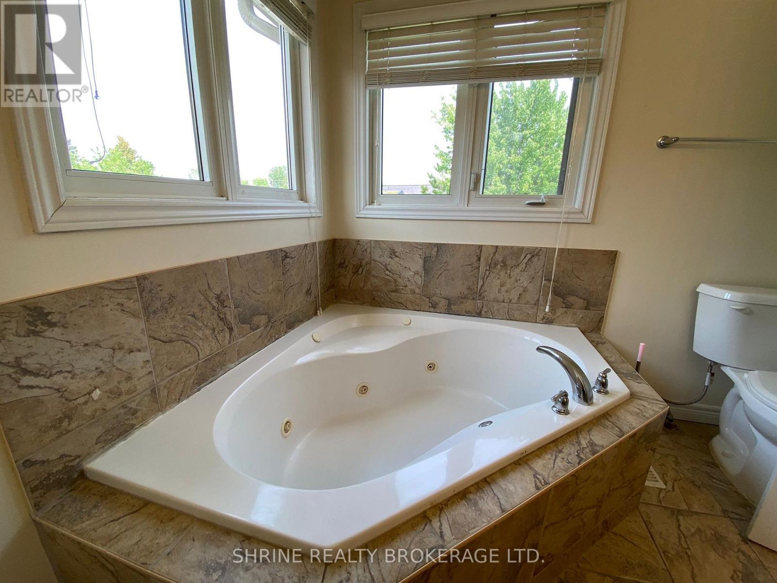 899 Bradshaw Crescent, London North, Ontario  N5X 0B6 - Photo 20 - X12194000