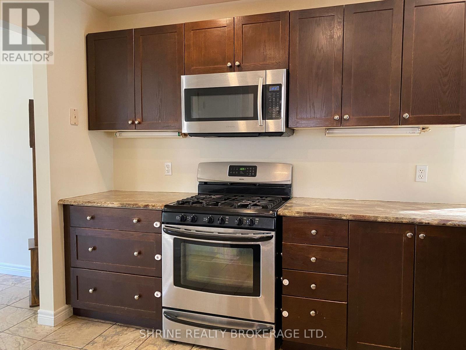 899 Bradshaw Crescent, London North, Ontario  N5X 0B6 - Photo 45 - X12194000