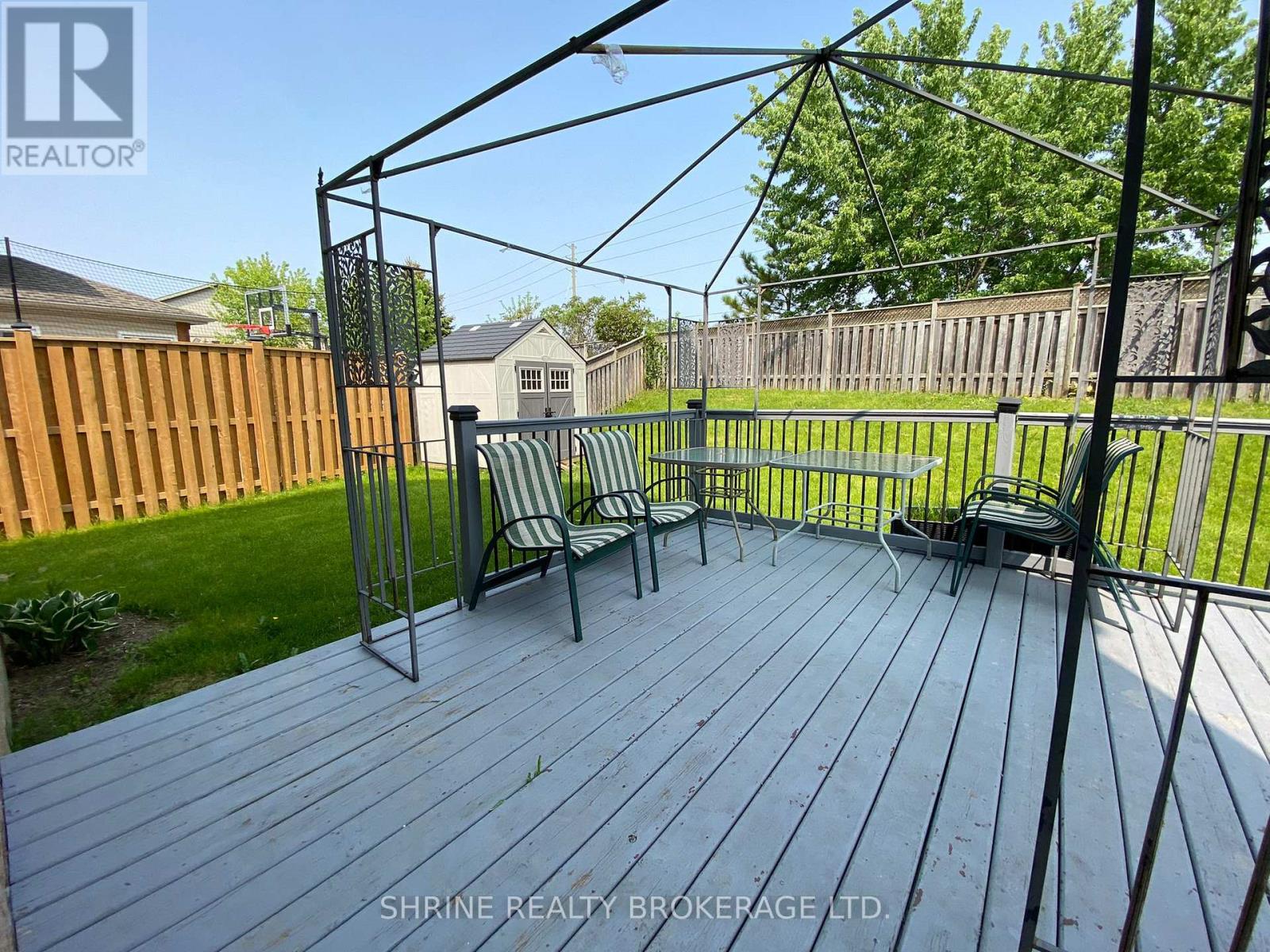 899 Bradshaw Crescent, London North, Ontario  N5X 0B6 - Photo 9 - X12194000