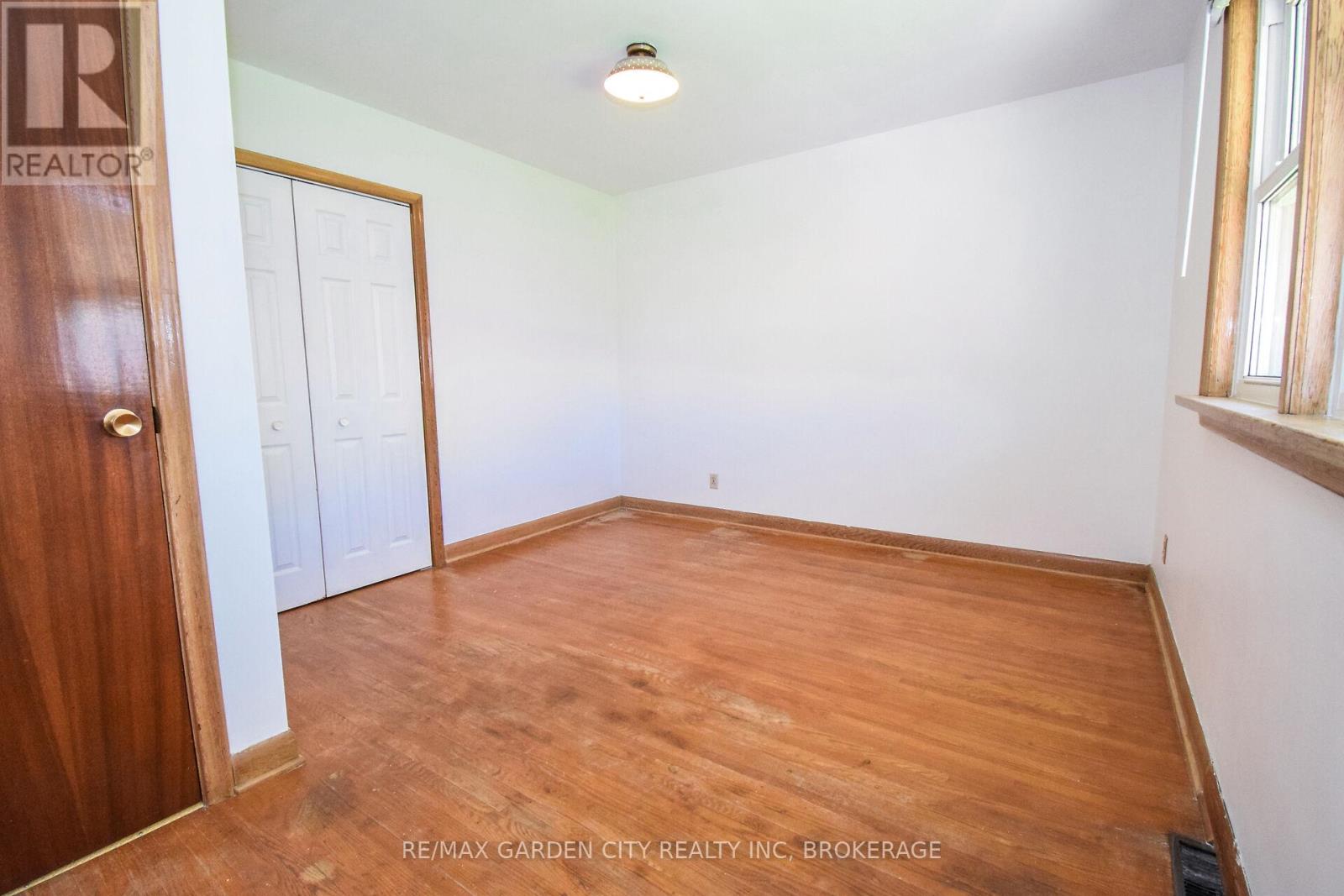 115 Larraine Street, Welland (Broadway), Ontario  L3C 5K3 - Photo 30 - X12184051
