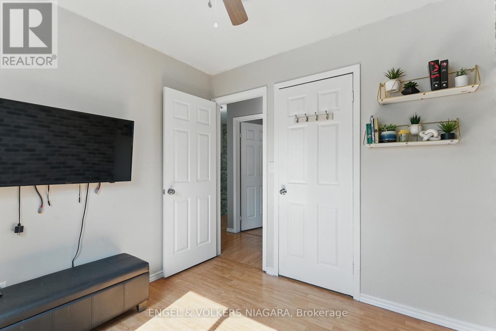 6137 Kirkland Drive, Niagara Falls (West Wood), Ontario  L2H 2A7 - Photo 11 - X12194002