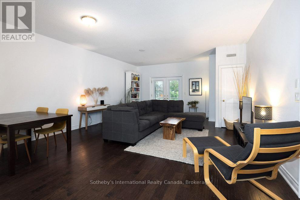 107 - 25 Beaver Street, Blue Mountains, Ontario  N0H 2P0 - Photo 3 - X12193982