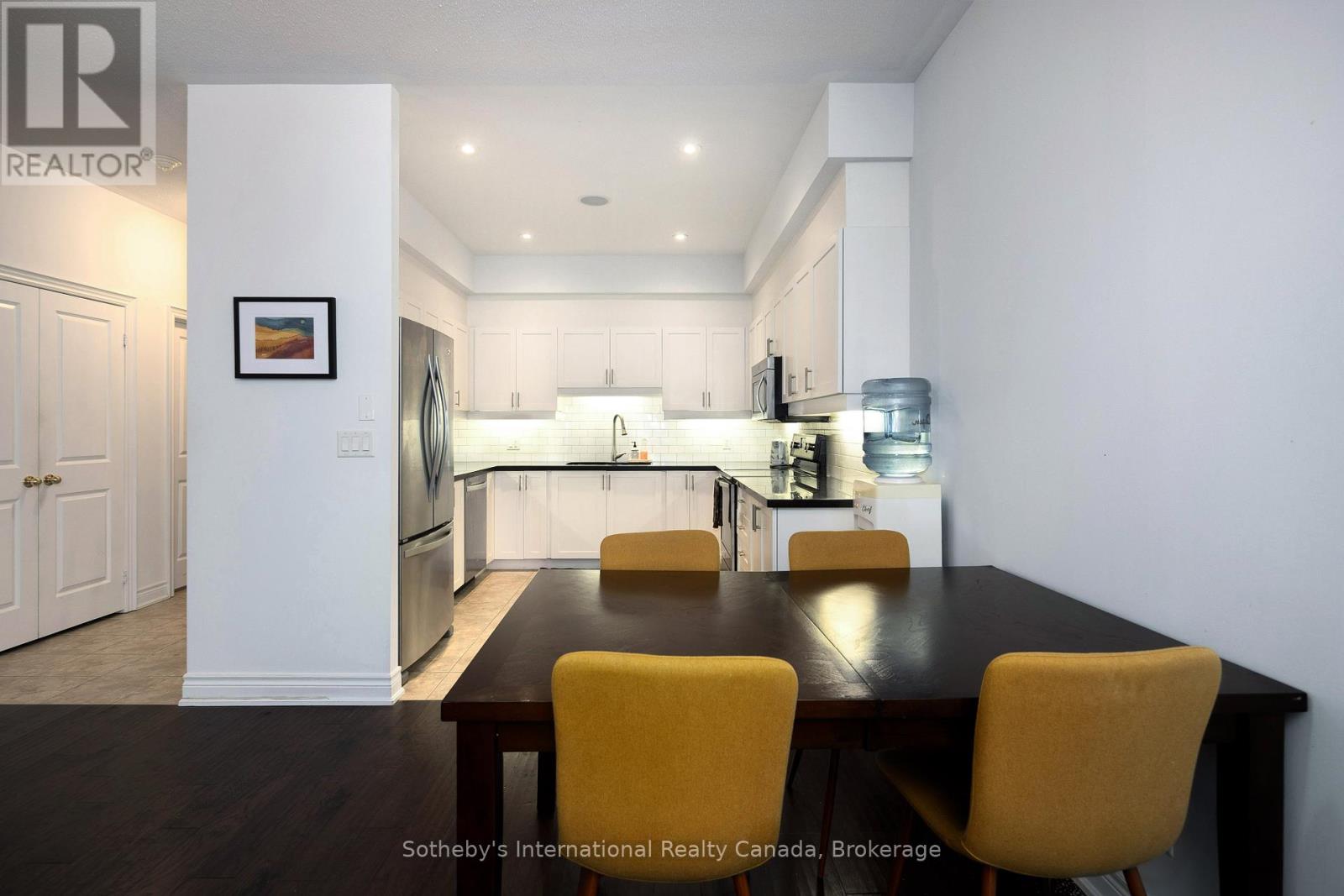 107 - 25 Beaver Street, Blue Mountains, Ontario  N0H 2P0 - Photo 8 - X12193982