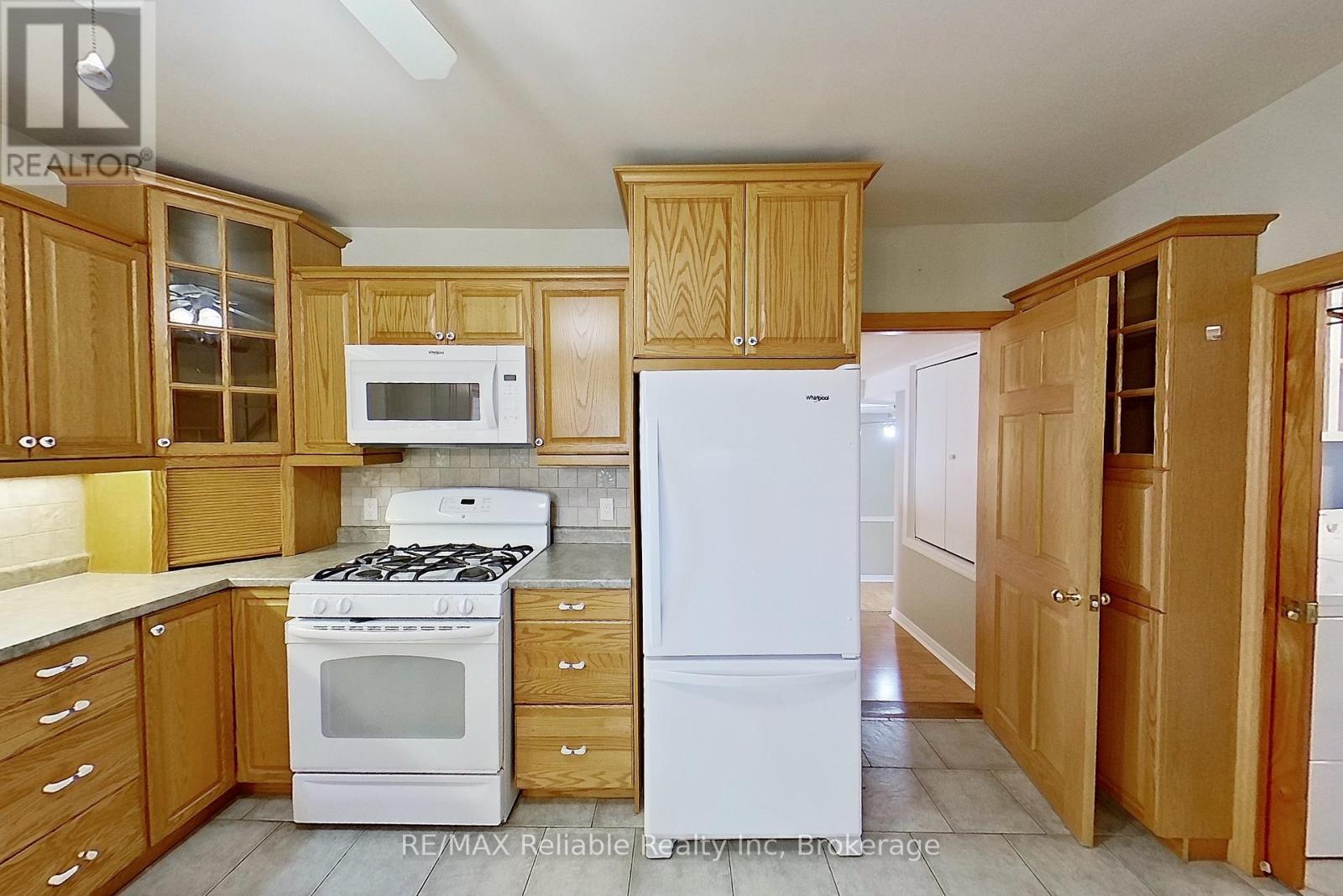 73691 Bluewater Highway, Bluewater, Ontario  N0M 2T0 - Photo 24 - X12194003