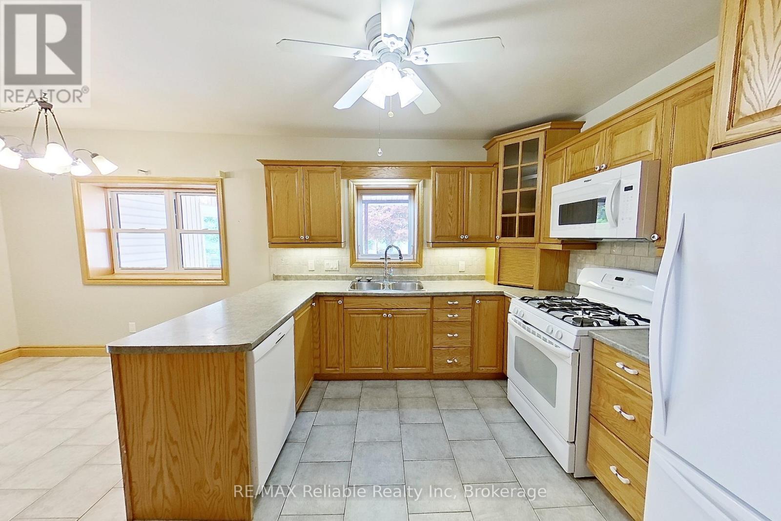73691 Bluewater Highway, Bluewater, Ontario  N0M 2T0 - Photo 29 - X12194003