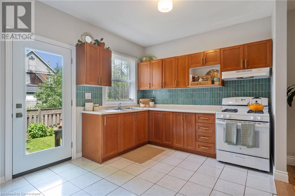33 Holton Avenue N, Hamilton, Ontario  L8L 6H3 - Photo 19 - 40736086