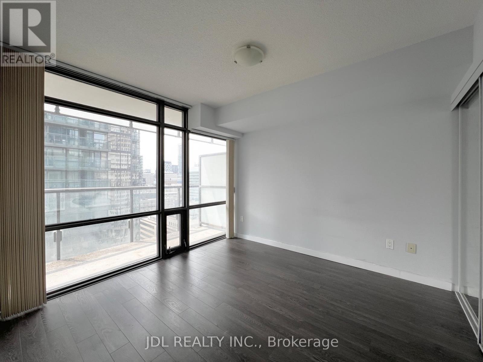 1810 - 37 Grosvenor Street, Toronto (Bay Street Corridor), Ontario  M4Y 3G5 - Photo 6 - C12186343