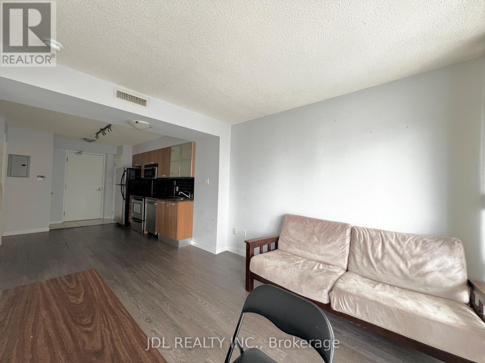 1810 - 37 Grosvenor Street, Toronto (Bay Street Corridor), Ontario  M4Y 3G5 - Photo 2 - C12186343