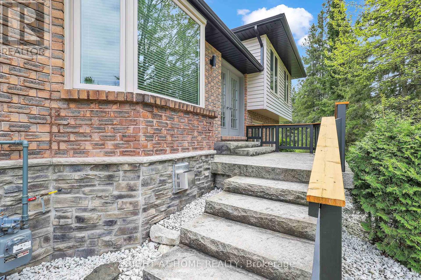 119 Sturgeon Glen Road, Kawartha Lakes, Ontario  K0M 1N0 - Photo 6 - X12100739