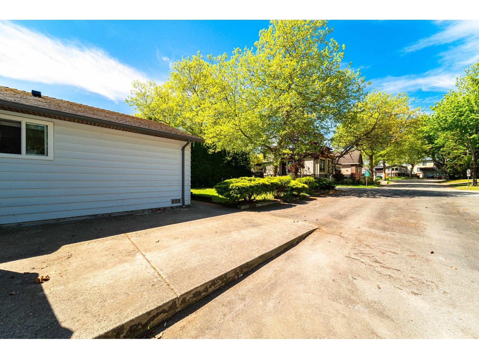 9484 133a Street, Surrey, British Columbia  V3V 6P4 - Photo 5 - R3010098