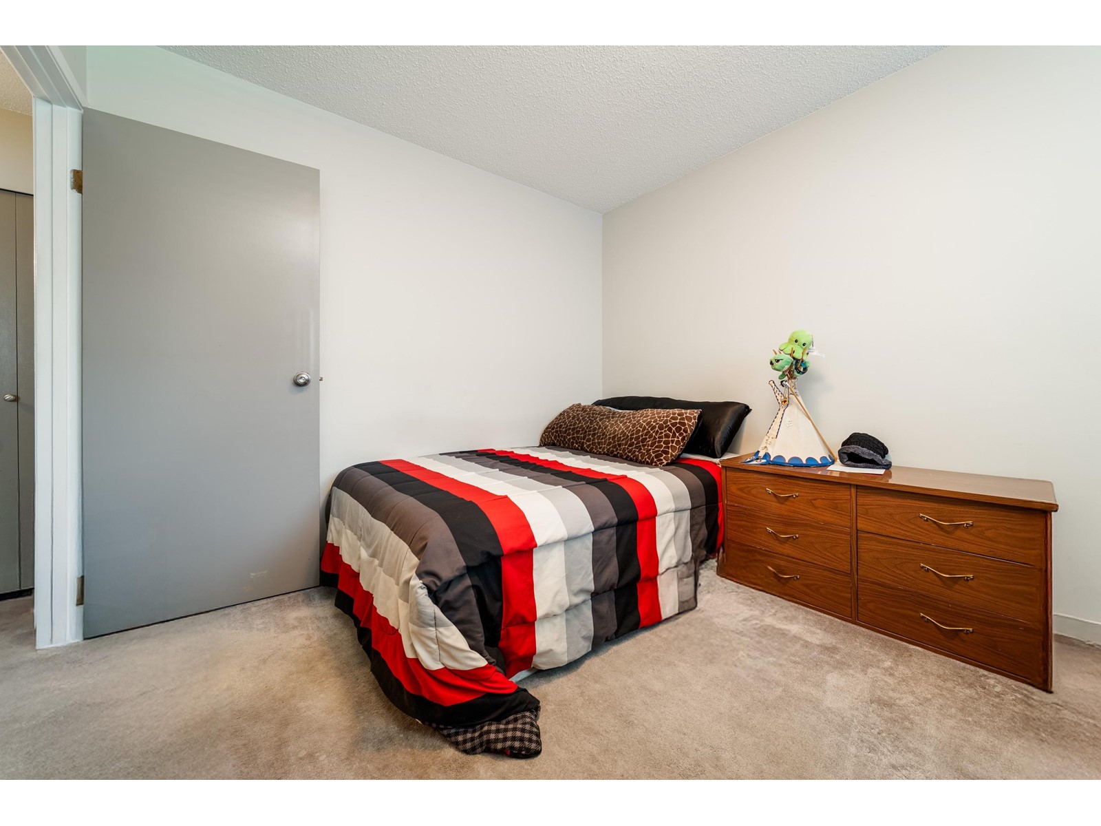 9484 133a Street, Surrey, British Columbia  V3V 6P4 - Photo 14 - R3010098