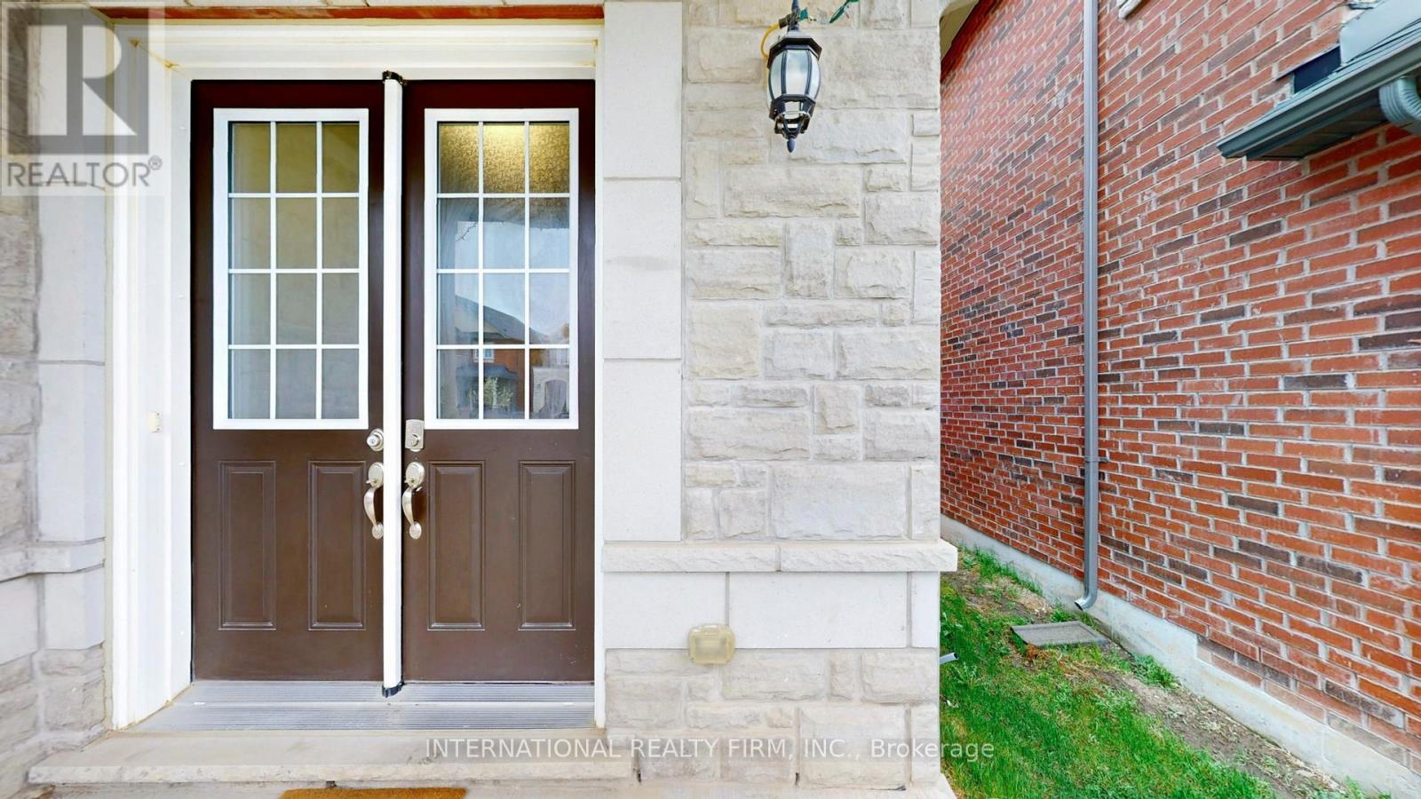 Property at 254 NIAGARA TRAIL image 3