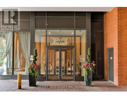 643 - 36 VIA BAGNATO, Toronto, Ontario