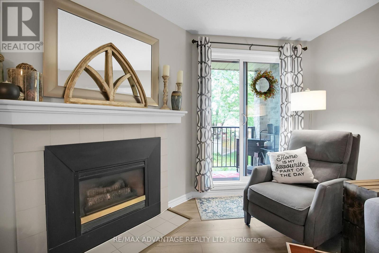215 - 725 Deveron Crescent, London South, Ontario  N5Z 4X3 - Photo 10 - X12194014