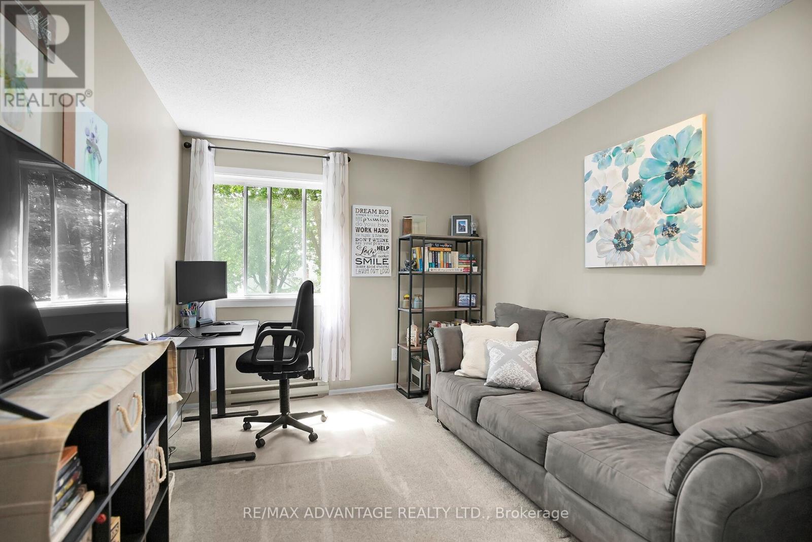 215 - 725 Deveron Crescent, London South, Ontario  N5Z 4X3 - Photo 17 - X12194014