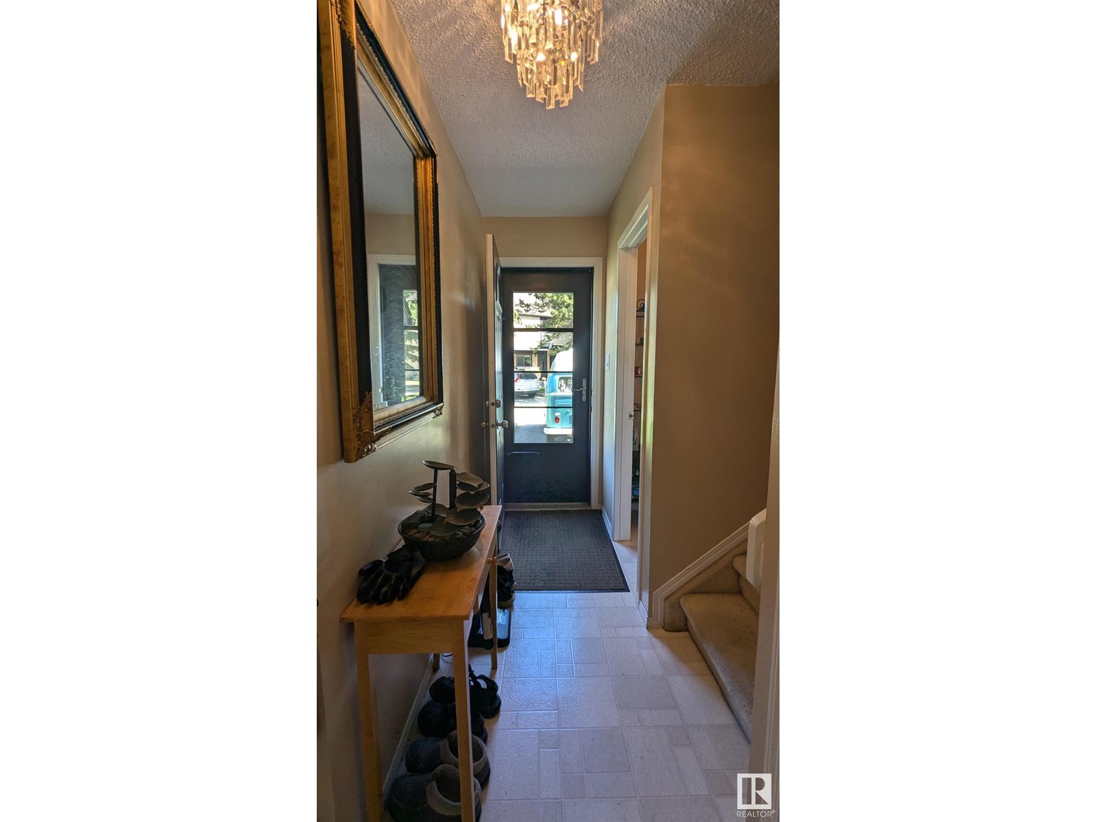 12138 25 Av Nw, Edmonton, Alberta  T6J 4L4 - Photo 2 - E4440179