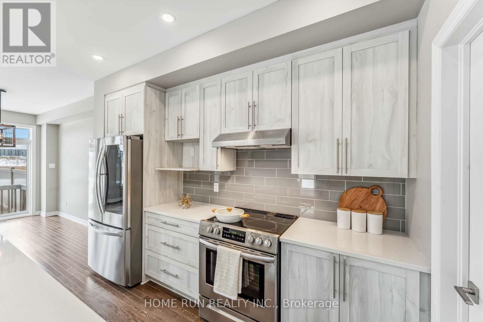 551 Sonmarg Crescent, Ottawa, Ontario  K2J 7A5 - Photo 4 - X12194037