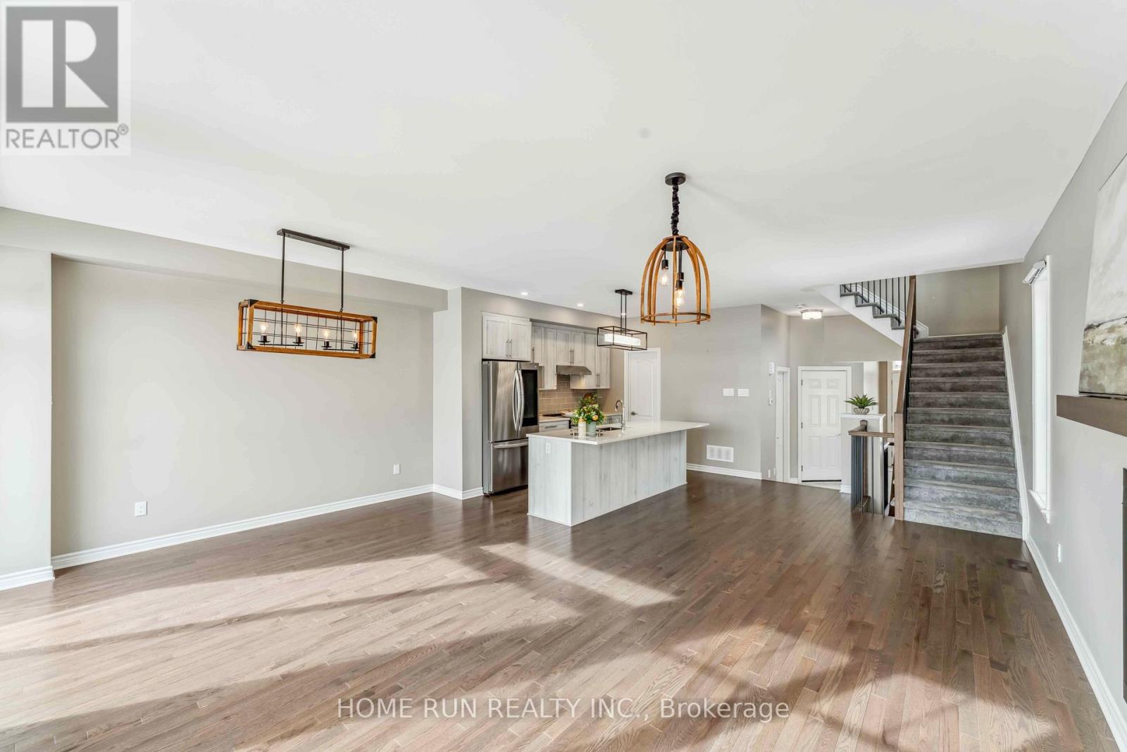 551 Sonmarg Crescent, Ottawa, Ontario  K2J 7A5 - Photo 6 - X12194037