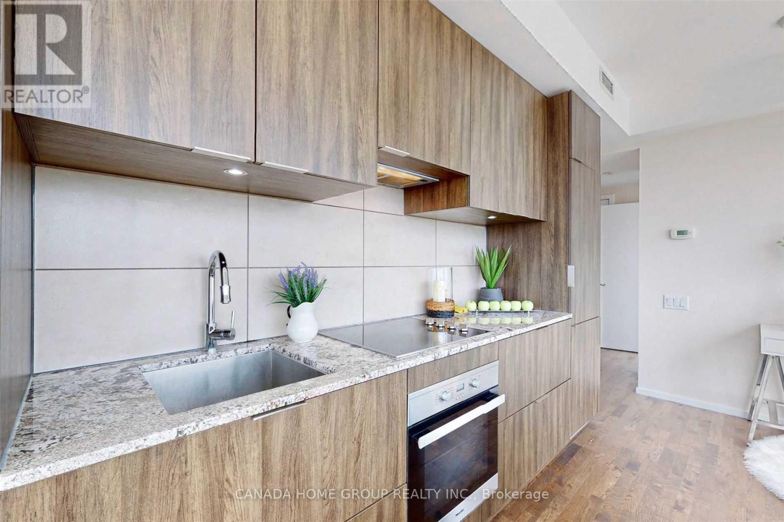 2902 - 5 St. Joseph Street, Toronto (Bay Street Corridor), Ontario  M4Y 1J6 - Photo 8 - C12194011