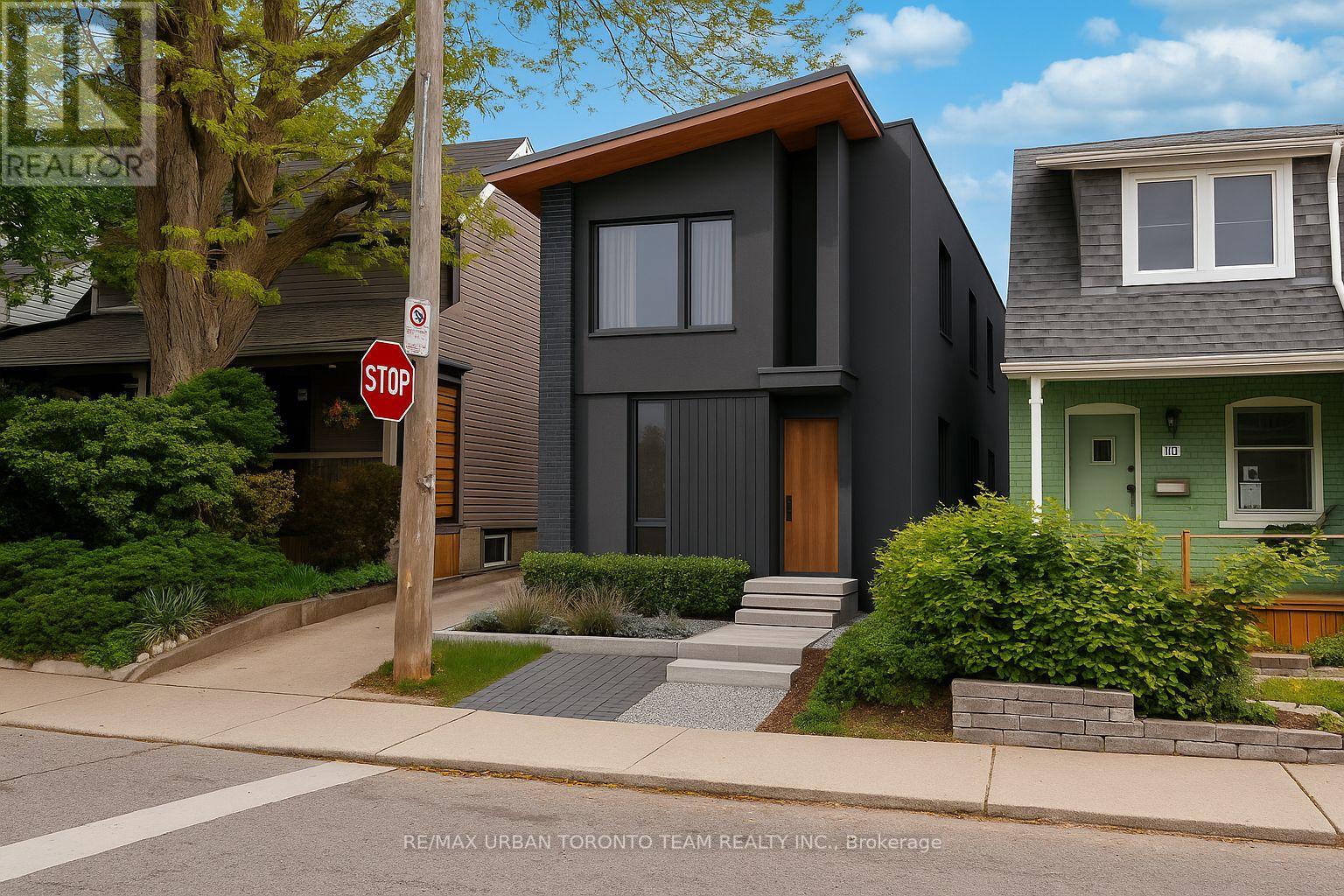 101 Hillingdon Avenue, Toronto, Ontario  M4C 3H9 - Photo 2 - E12194005