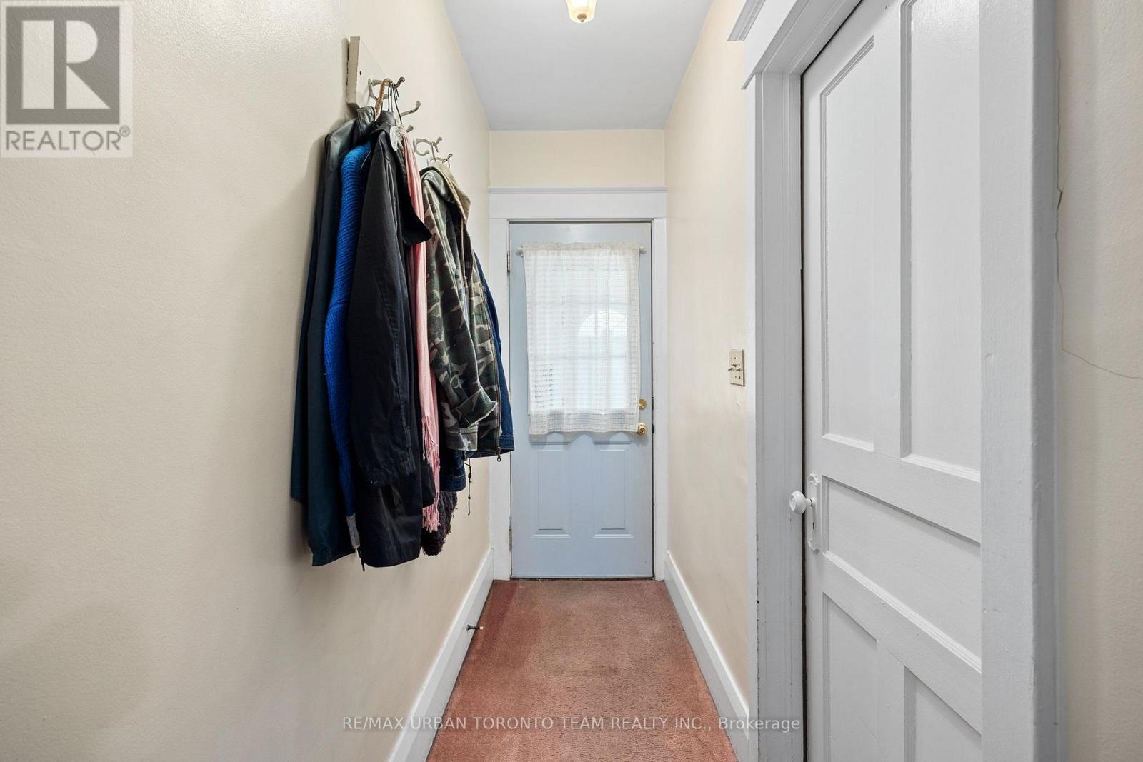 101 Hillingdon Avenue, Toronto, Ontario  M4C 3H9 - Photo 4 - E12194005