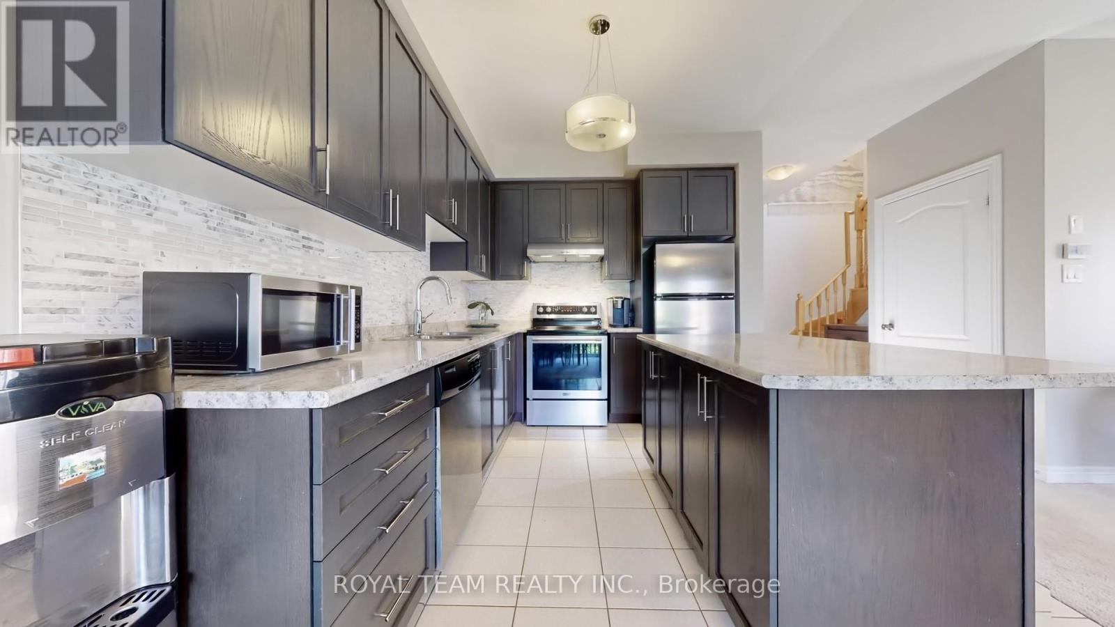 12 Luisa Street, Bradford West Gwillimbury, Ontario  L3Z 0P2 - Photo 12 - N12194020