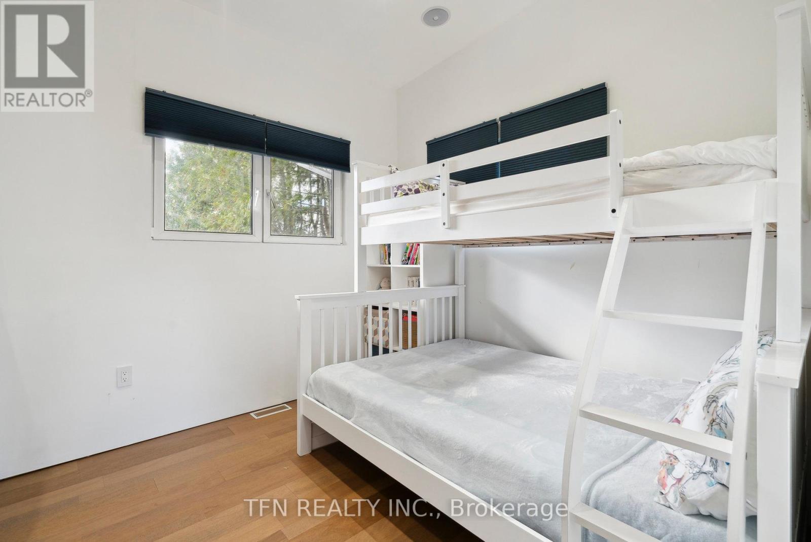 12 Schooner Lane, Tay, Ontario  L0K 2C0 - Photo 14 - S12194007