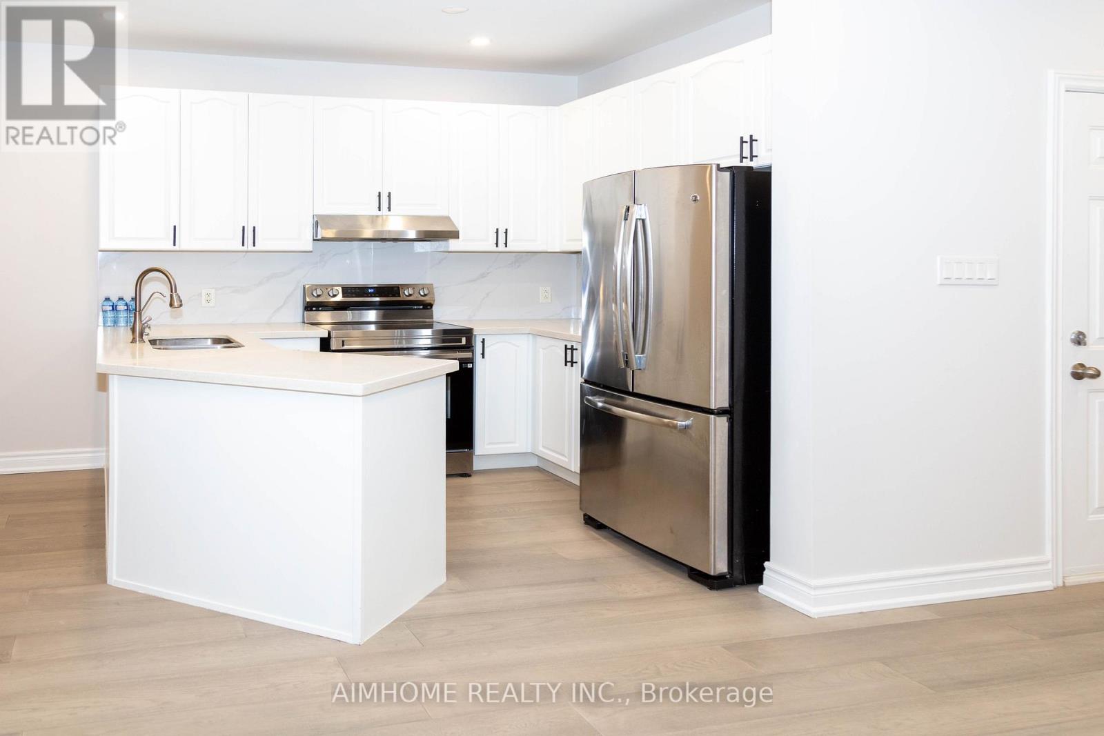 51 Brower Avenue, Richmond Hill, Ontario  L4E 4Y5 - Photo 8 - N12192474