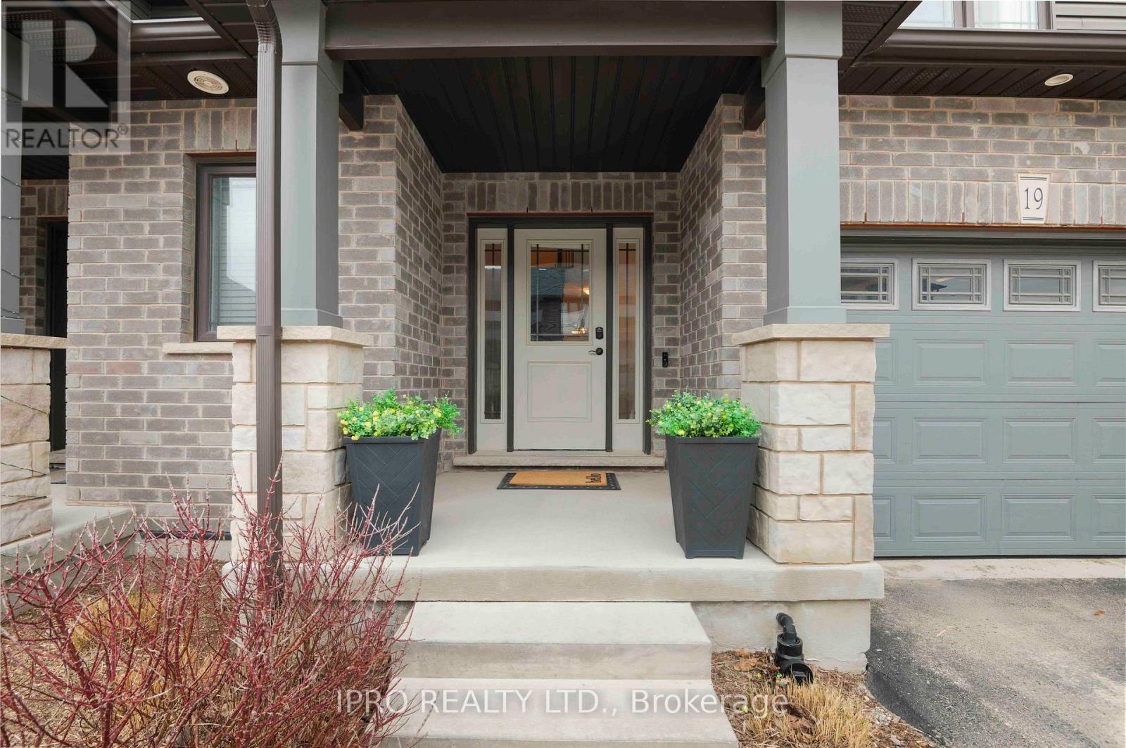 13 - 19 Lawson Street, East Luther Grand Valley, Ontario  L9W 7P1 - Photo 5 - X12194015