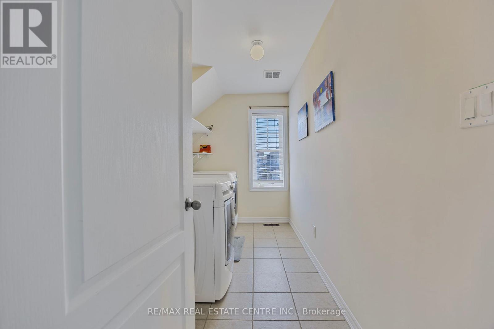 904 O'reilly Crescent, Shelburne, Ontario  L9V 2S7 - Photo 15 - X12194025