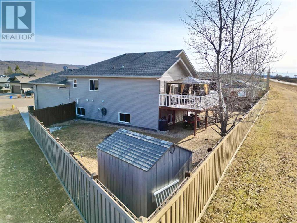 9101 129 Avenue, Peace River, Alberta  T8S 1W9 - Photo 8 - A2210927
